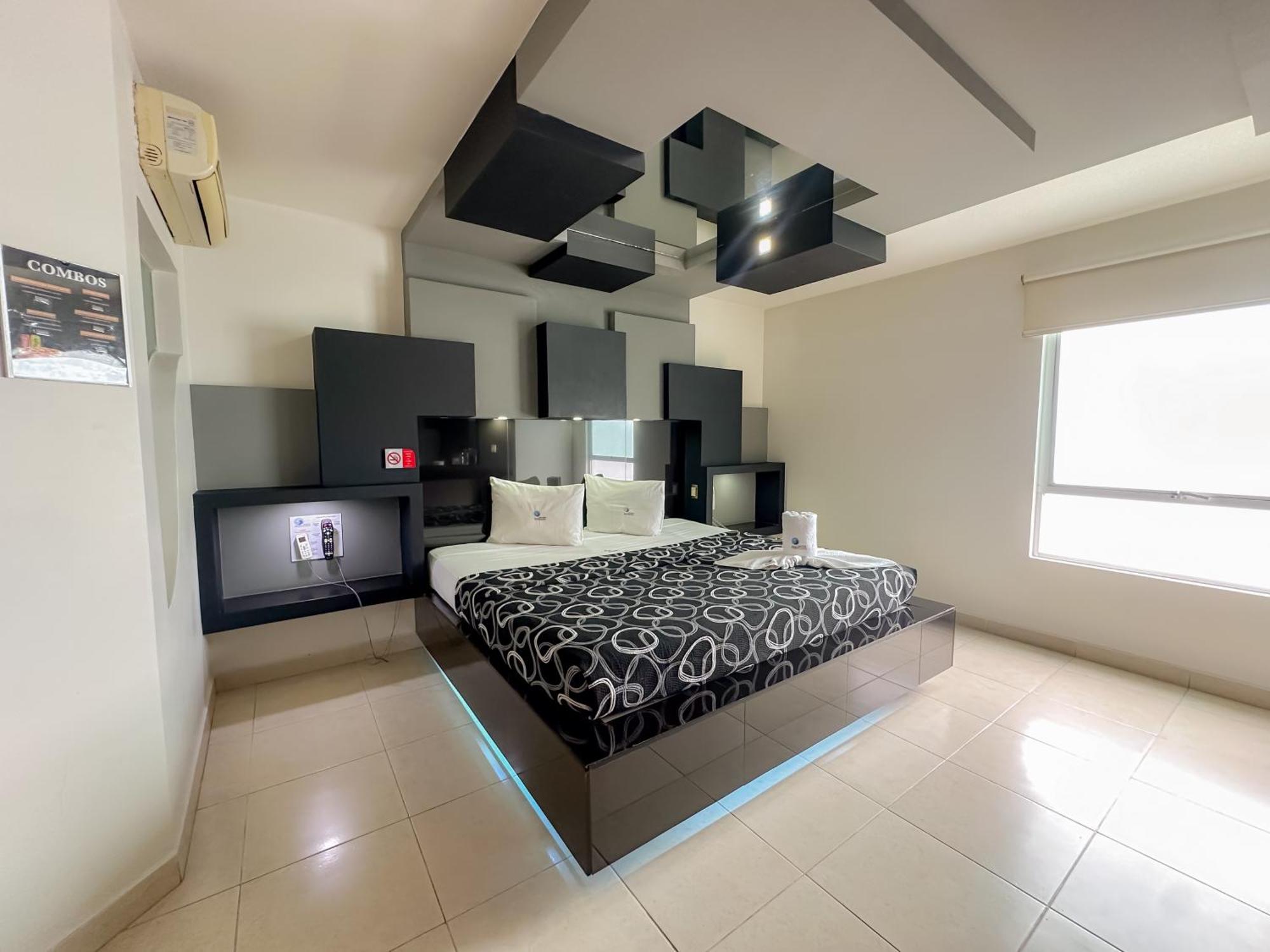 Auto Hotel Mediterraneo Xalapa Buitenkant foto